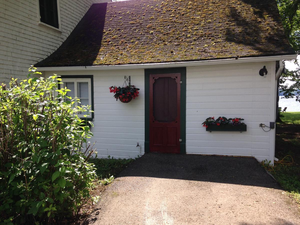 Auberge Les Blancs Moutons Saint-Laurent-de-l'ile d'Orleans Kültér fotó